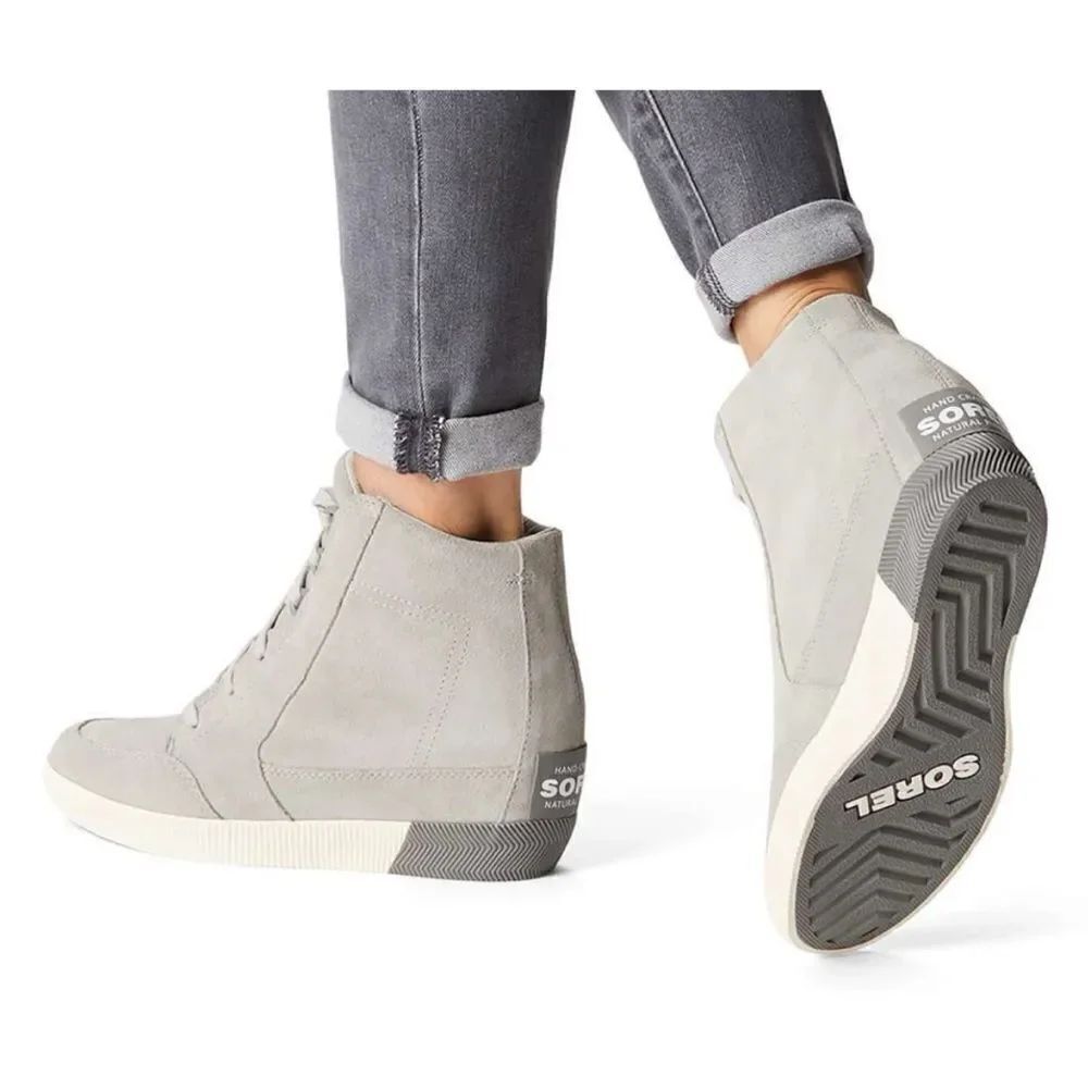 Sorel Women's Out 'N About Wedge Boots in Dove Size 8.5